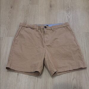 Tommy Hilfiger size 34 Men's Tan Shorts